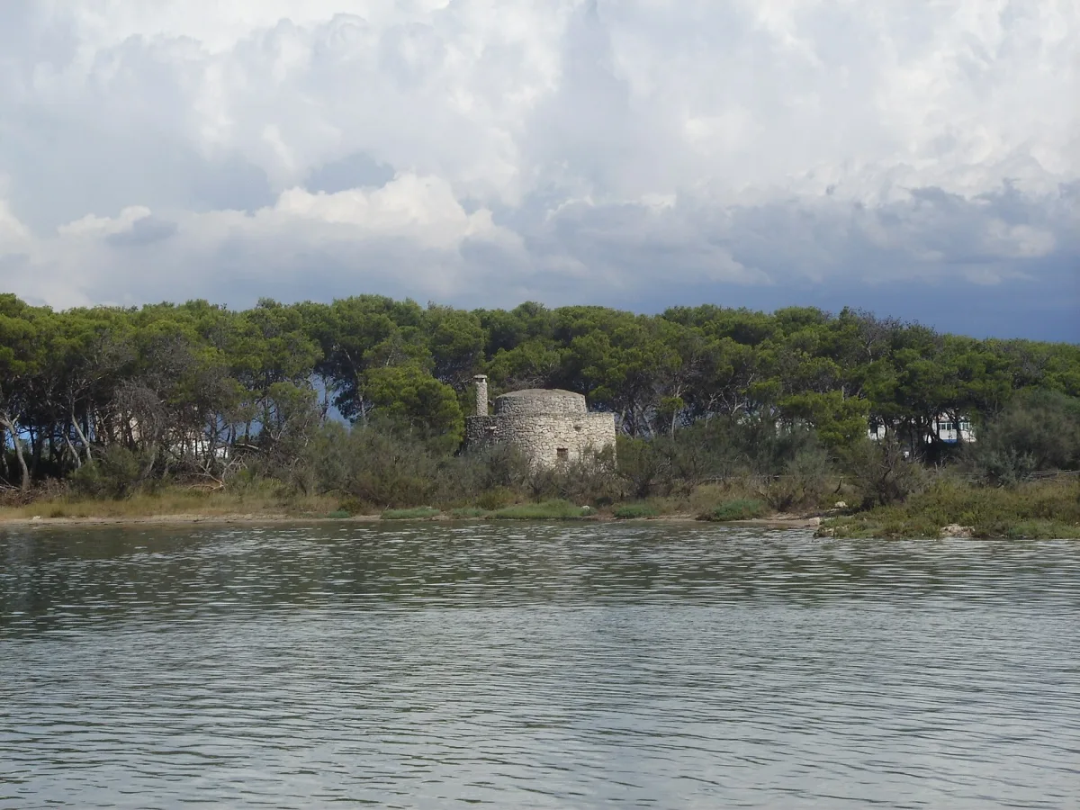 Cosa vedere a Porto Cesareo in 3 giorni: itinerario tra mare e storia