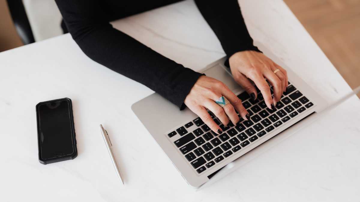 Porto Cesareo per remote worker: dove lavorare e vivere il mare tutto l’anno