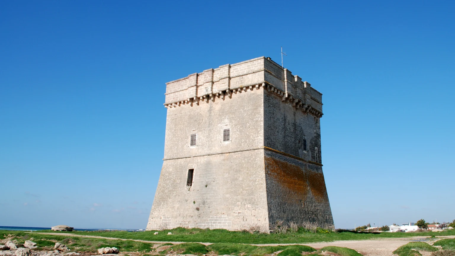 Porto Cesareo, ArcheoSunset il 17 settembre: passeggiata archeologica e snorkeling sulla necropoli romana